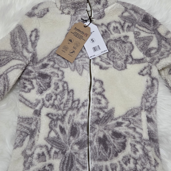 Avalanche Womens Fleece Jacket in Gray and Cream Floral - Picture 2 of 6